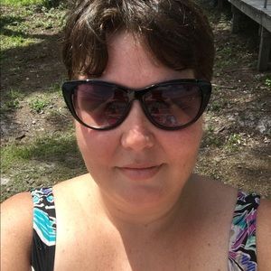 Meet your Posher, Shannon